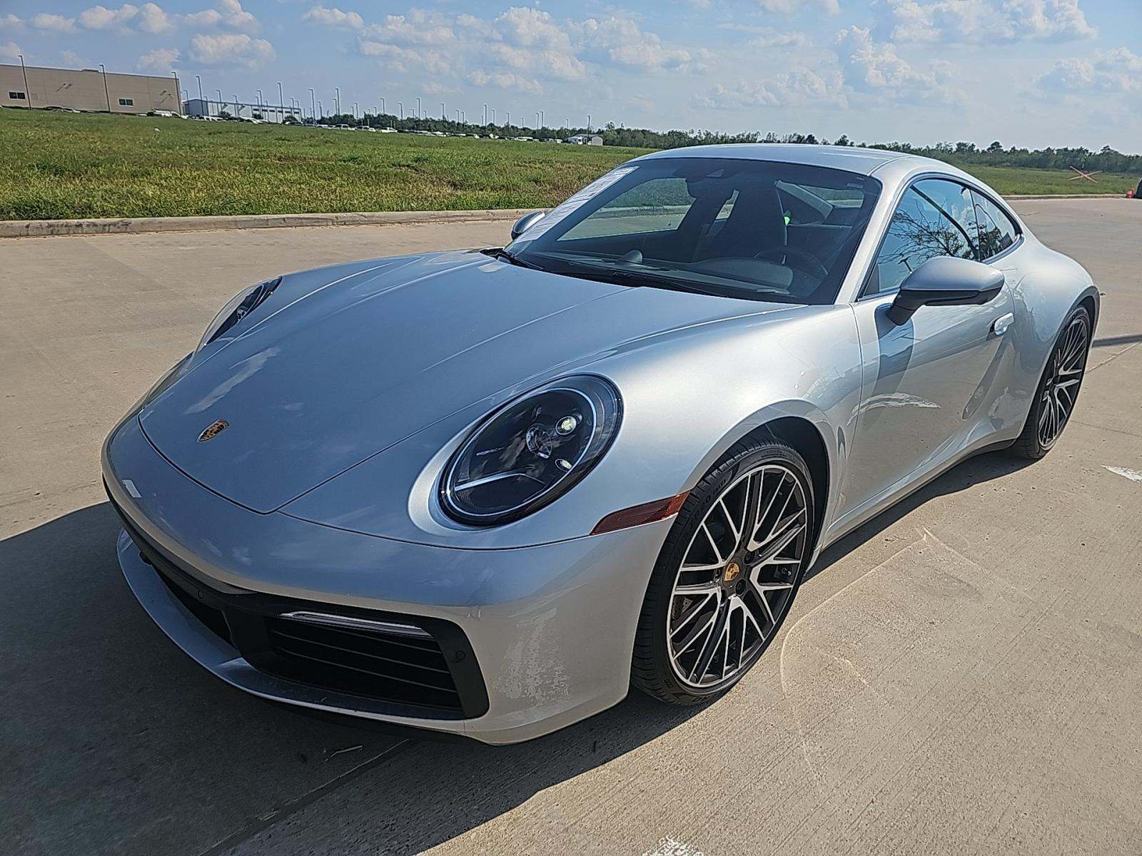 2022 Porsche 911 Carrera