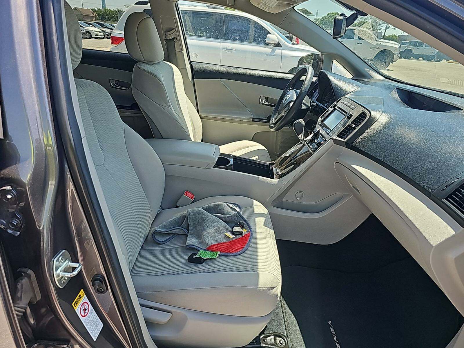 2015 Toyota Venza LE FWD