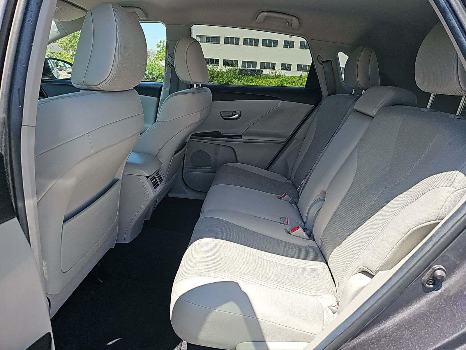 2015 Toyota Venza LE FWD