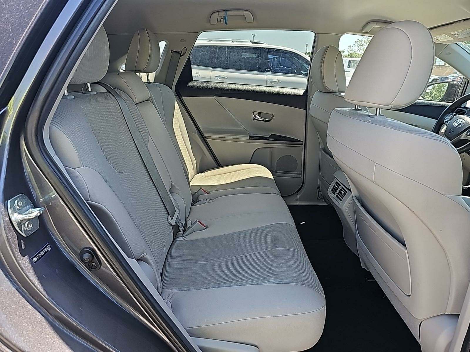 2015 Toyota Venza LE FWD