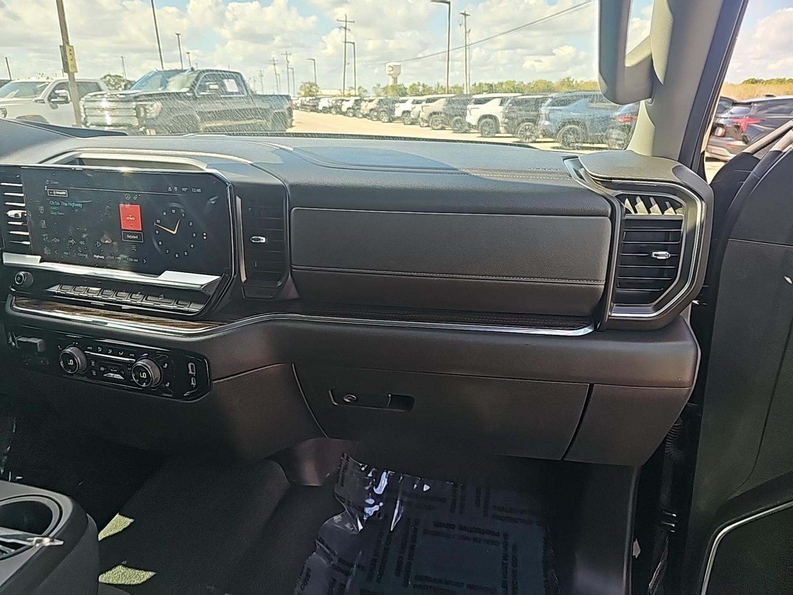 2023 Chevrolet Silverado 1500 RST AWD