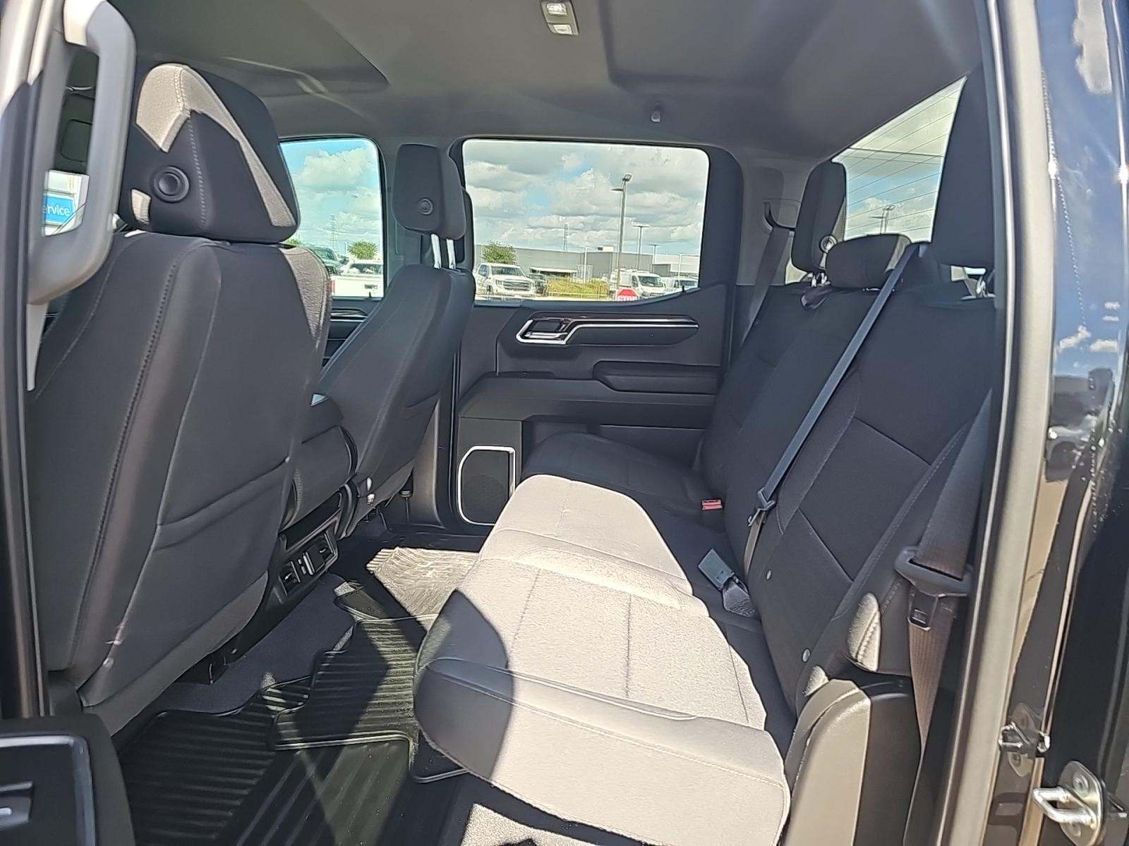 2023 Chevrolet Silverado 1500 RST AWD