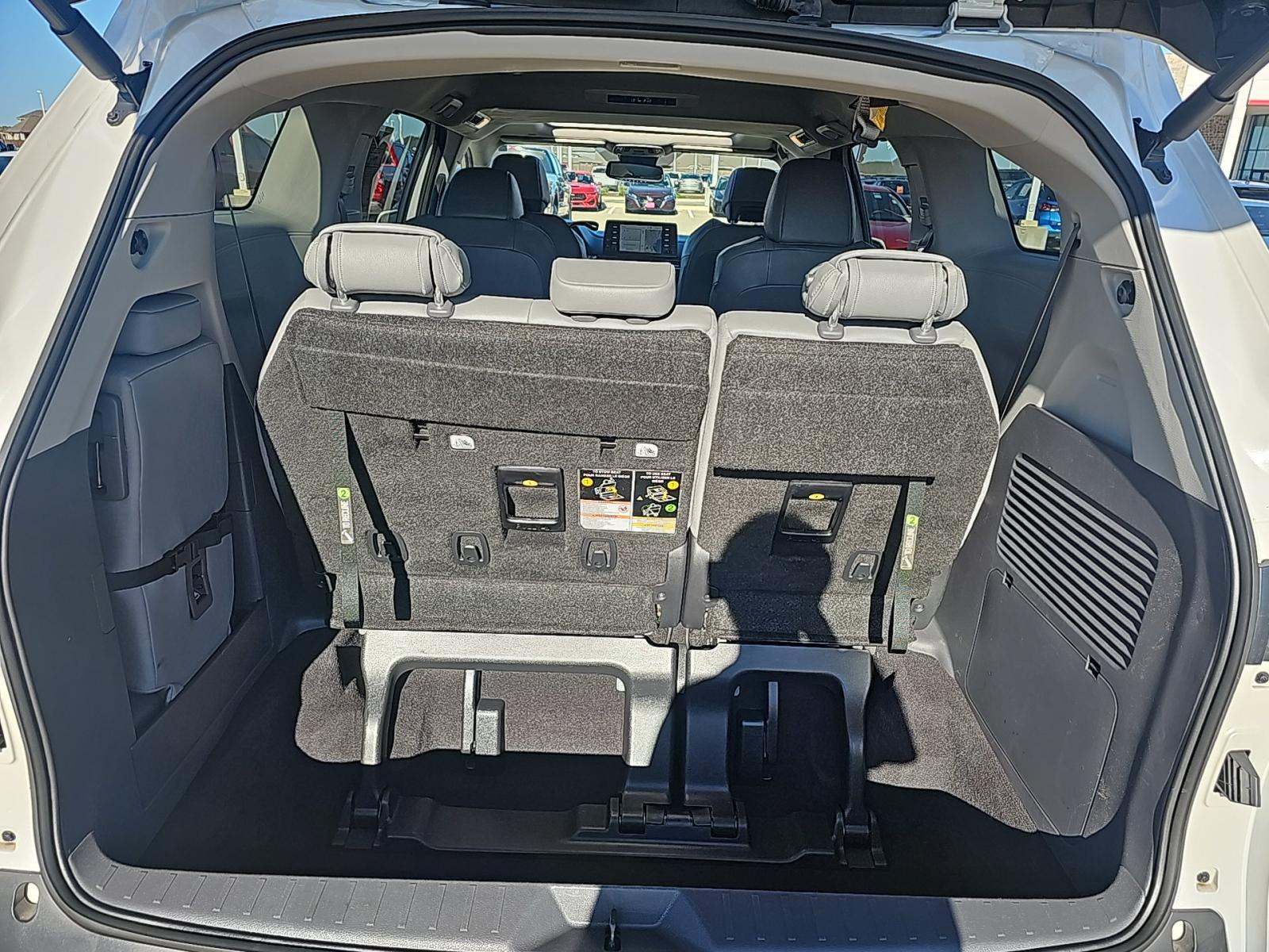 2024 Toyota Sienna XLE FWD