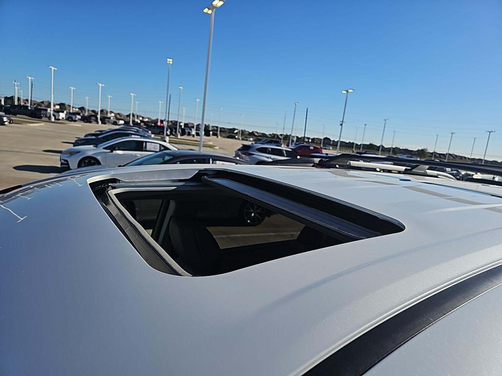 2024 Toyota Sienna XLE FWD