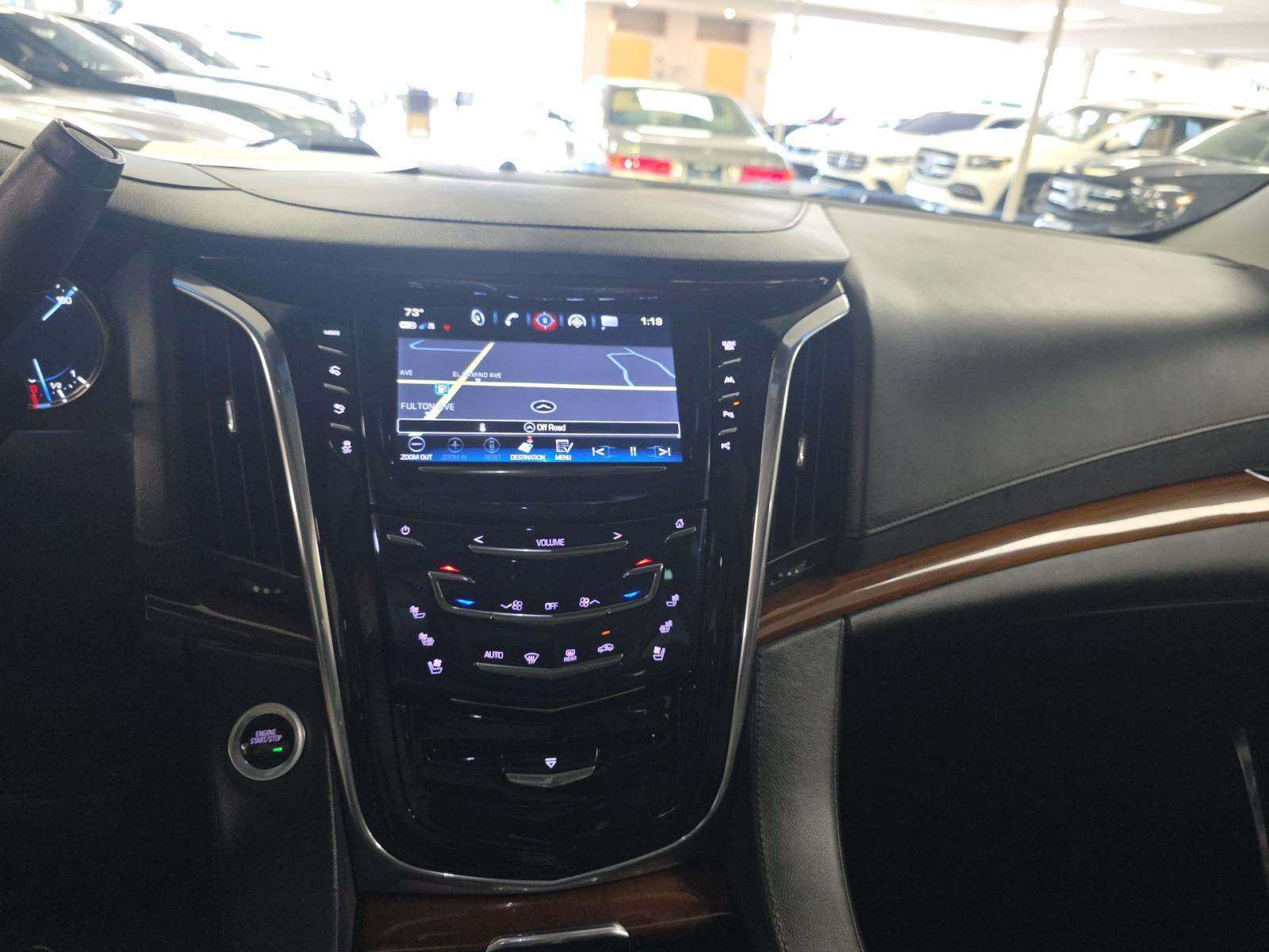 2018 Cadillac Escalade Luxury AWD