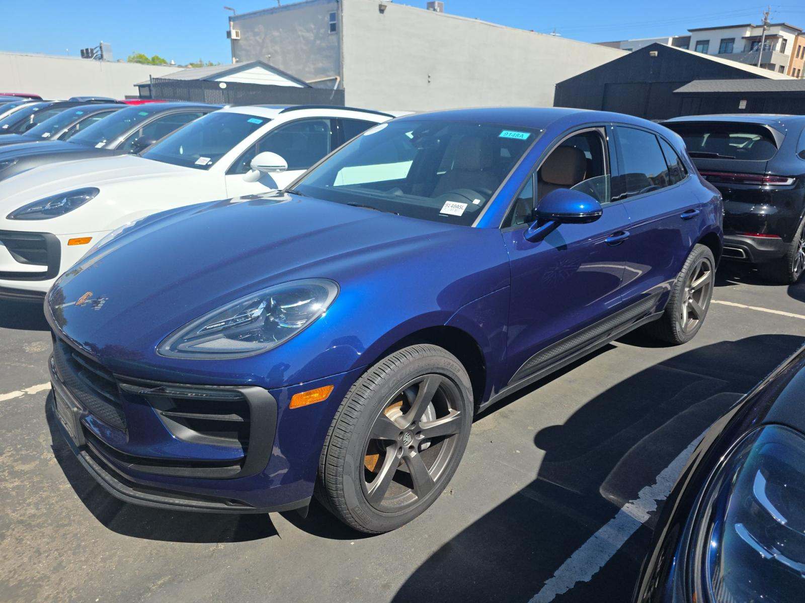2025 Porsche Macan Base AWD