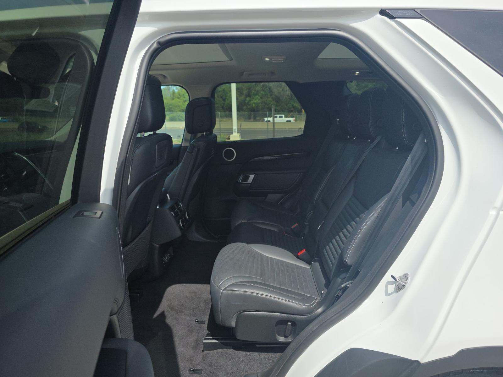 2024 Land Rover Discovery S AWD