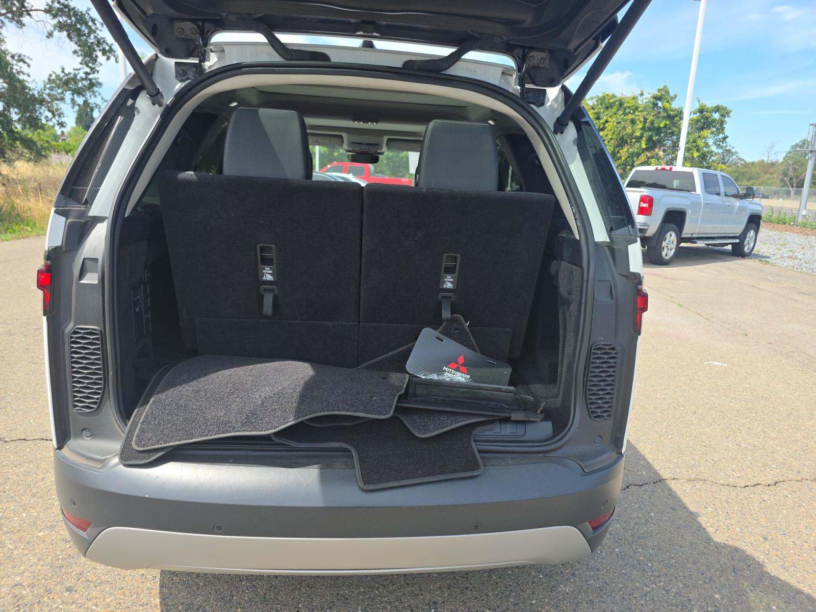 2024 Land Rover Discovery S AWD