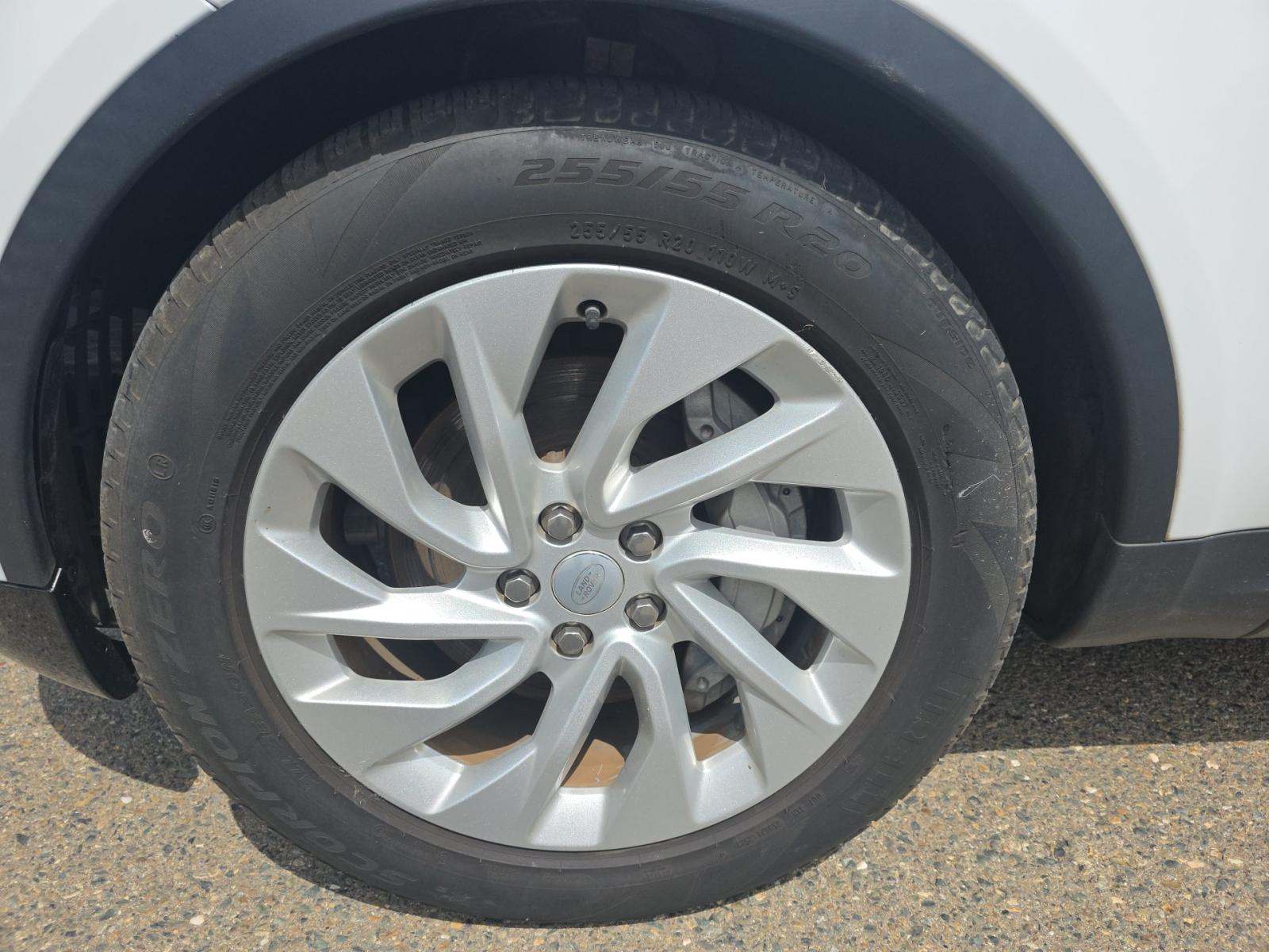 2024 Land Rover Discovery S AWD