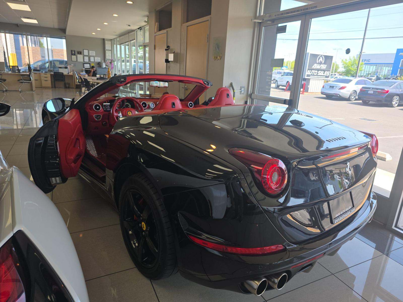 2015 Ferrari California T RWD