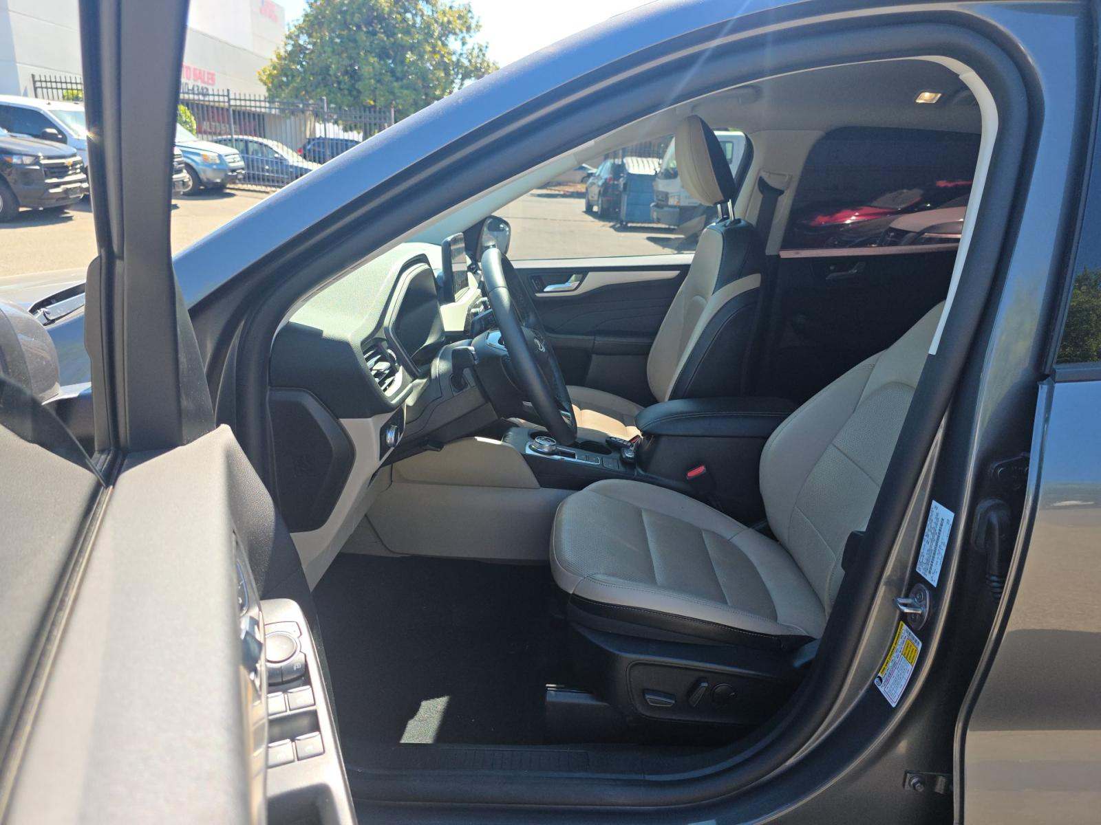 2022 Ford Escape SEL AWD