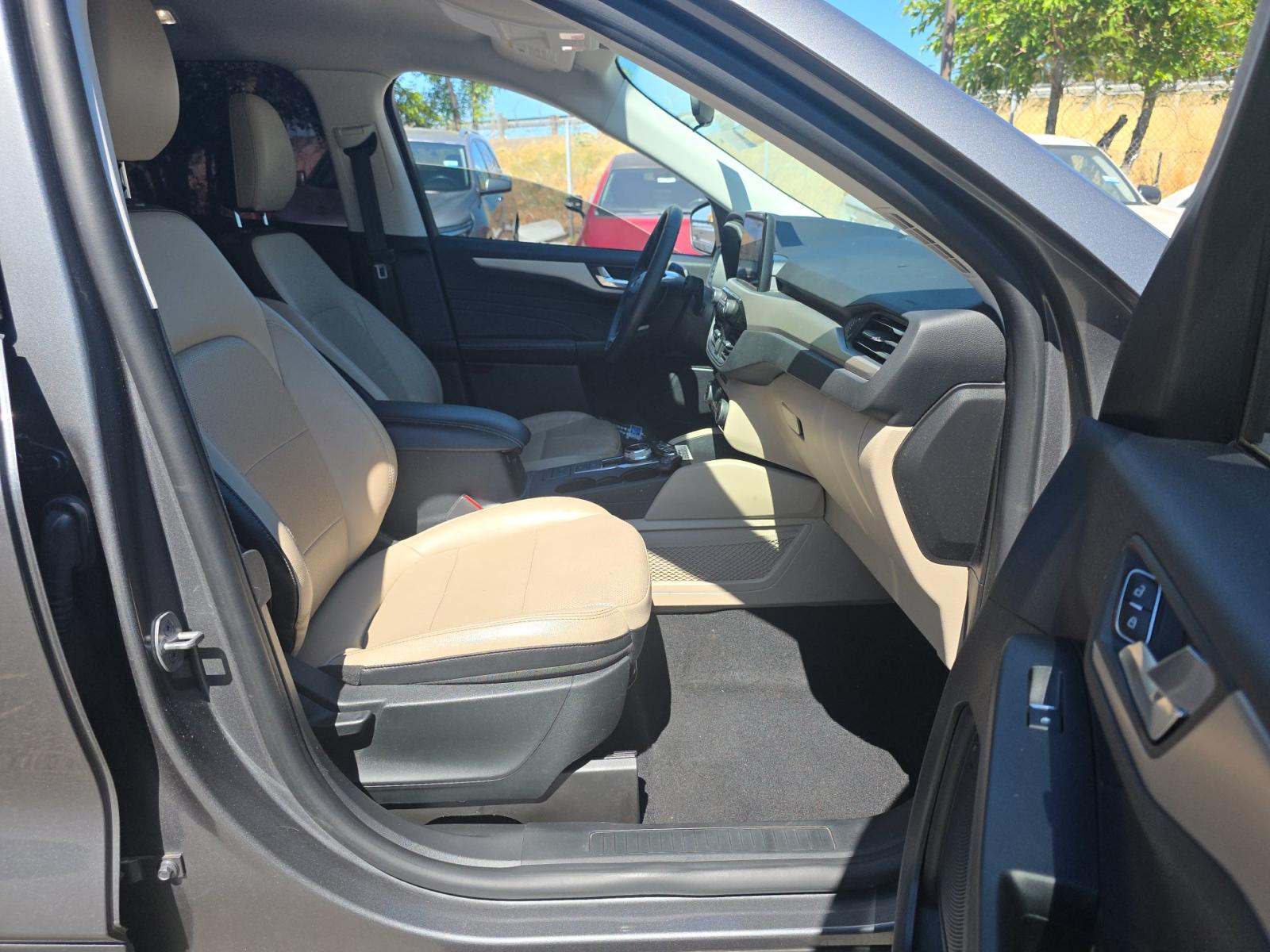 2022 Ford Escape SEL AWD