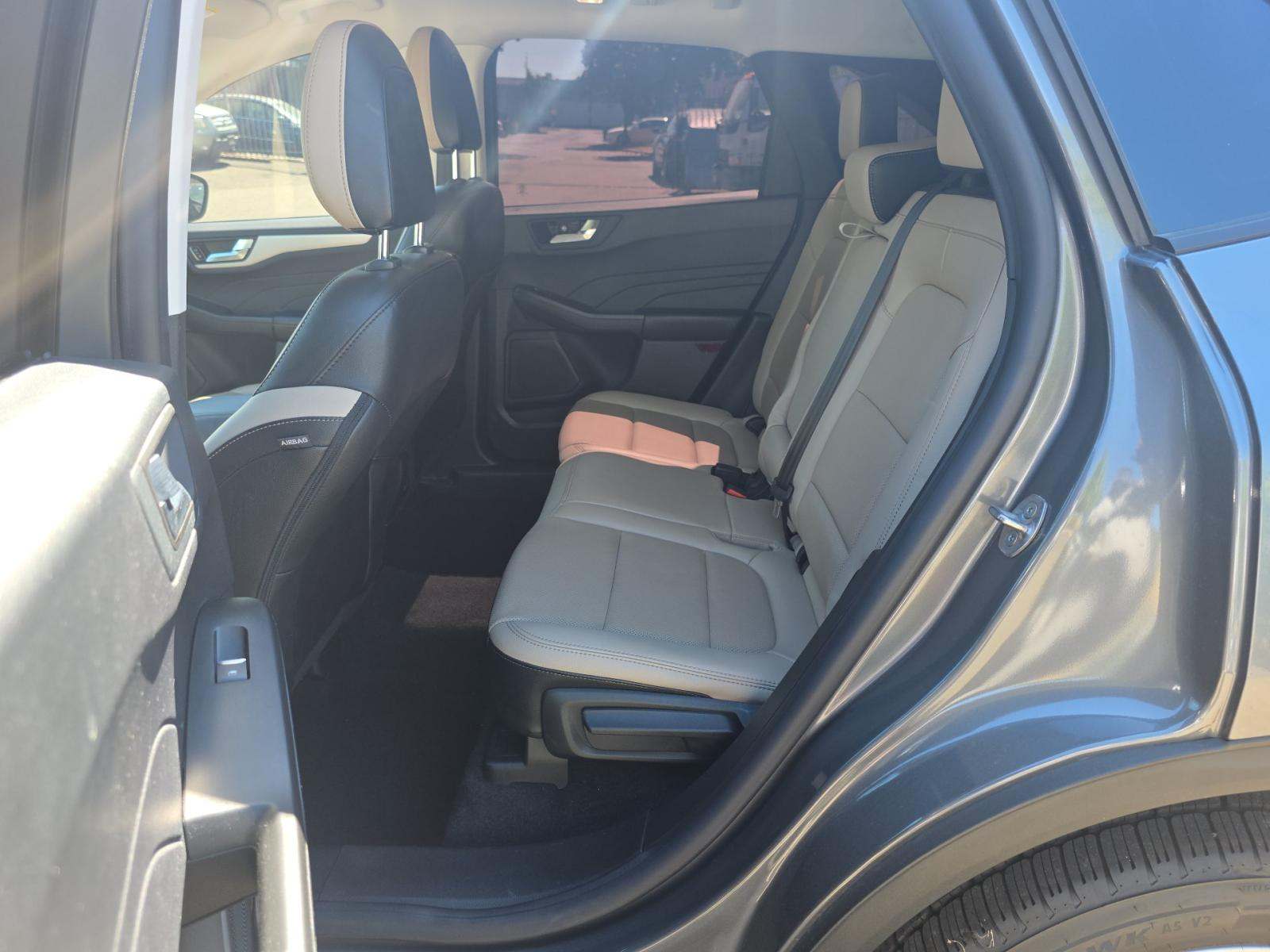 2022 Ford Escape SEL AWD
