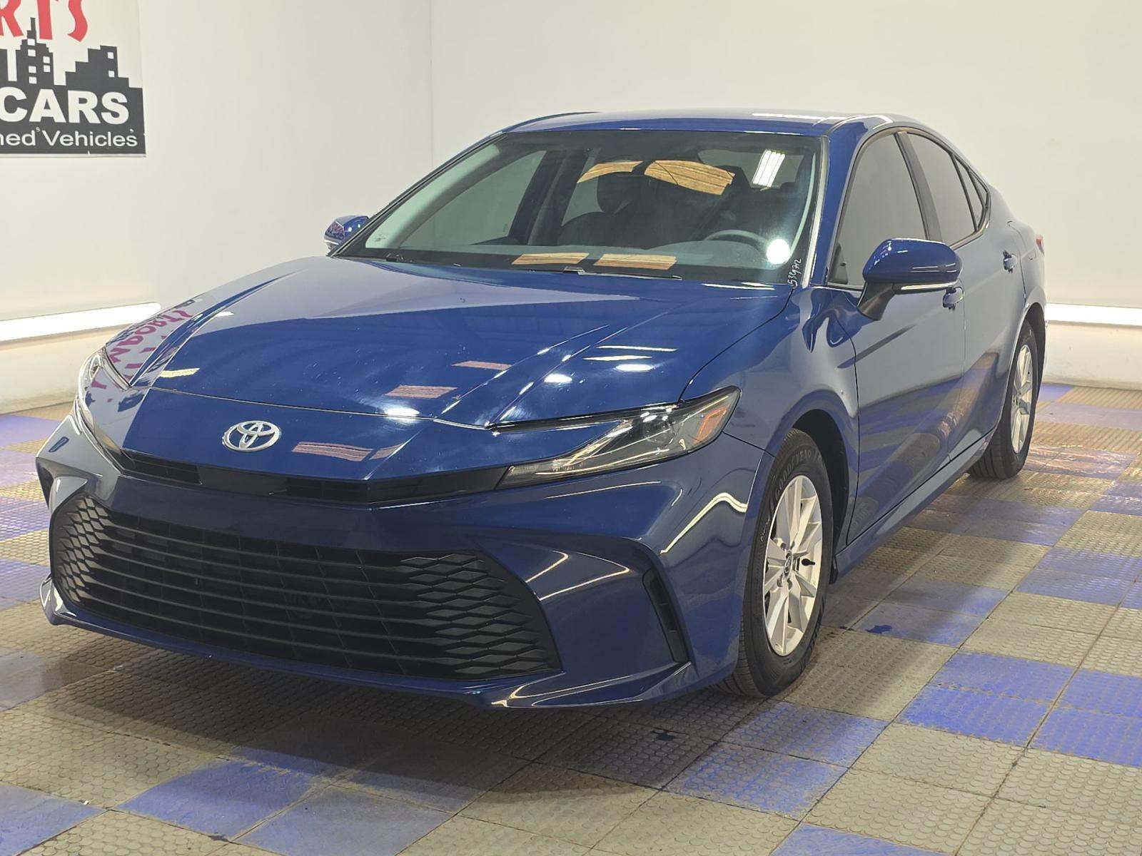 2025 Toyota Camry LE FWD