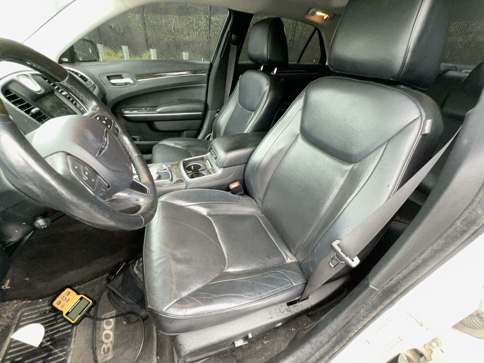 2016 Chrysler 300 C RWD