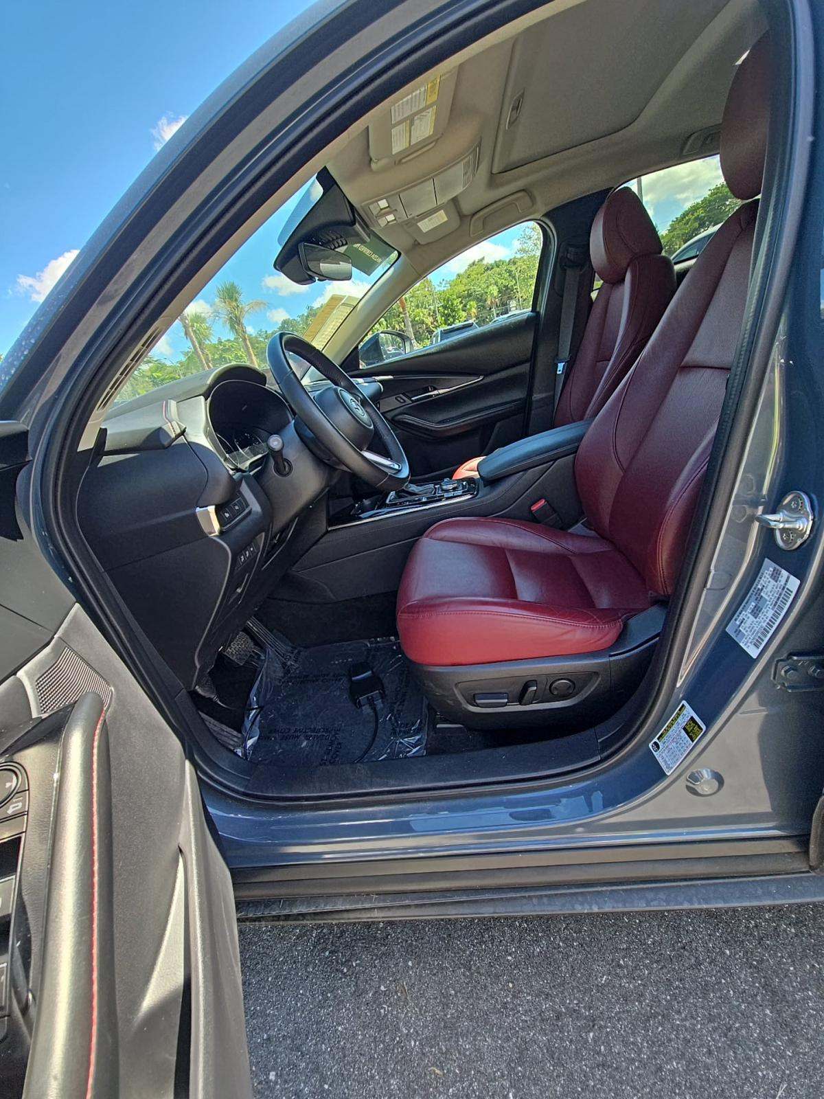 2024 MAZDA CX-30 2.5 S Carbon Edition AWD