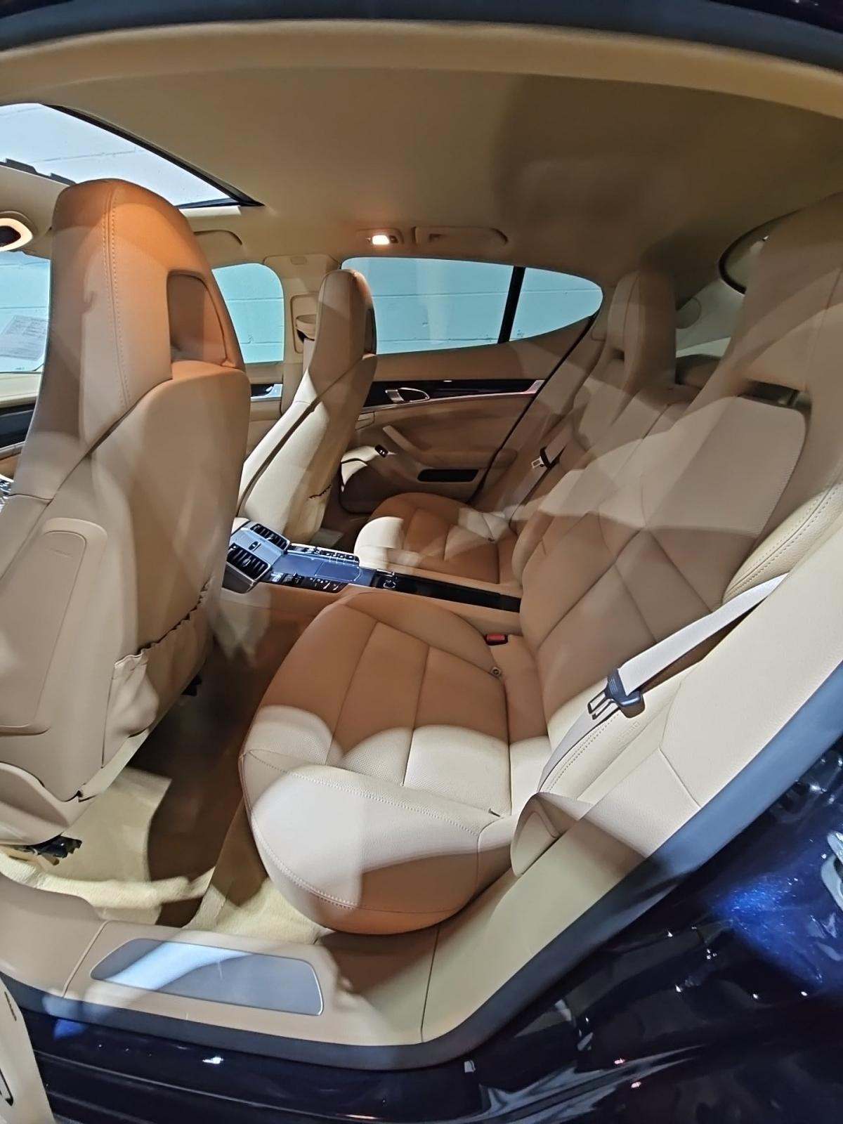 2016 Porsche Panamera Edition RWD