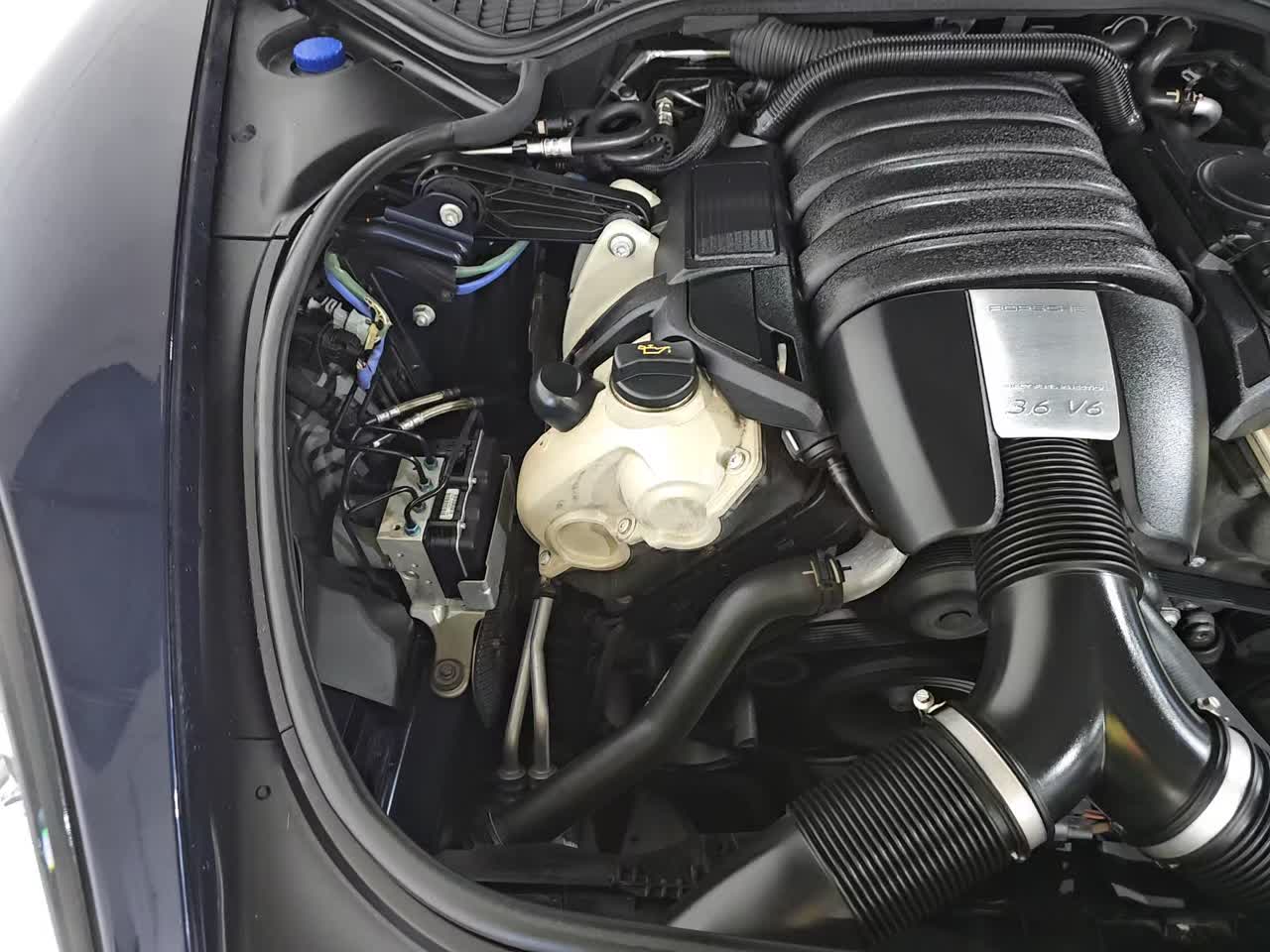 2016 Porsche Panamera Edition RWD