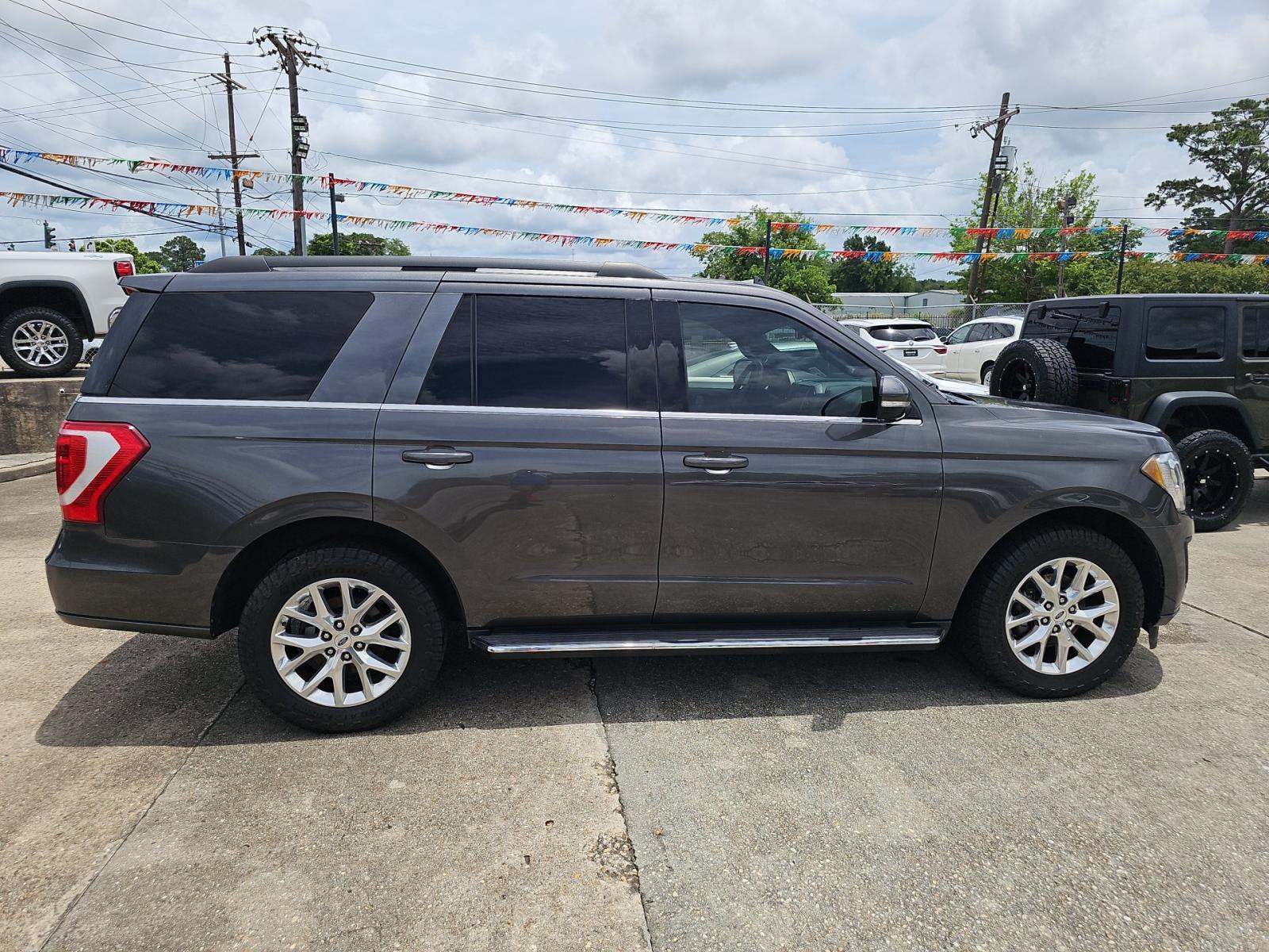 FORD EXPEDITION - 4