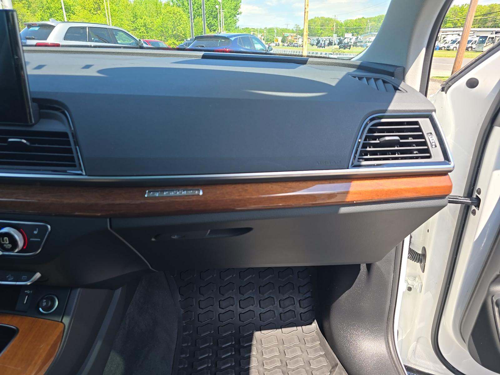 2022 Audi Q5 S line Premium AWD