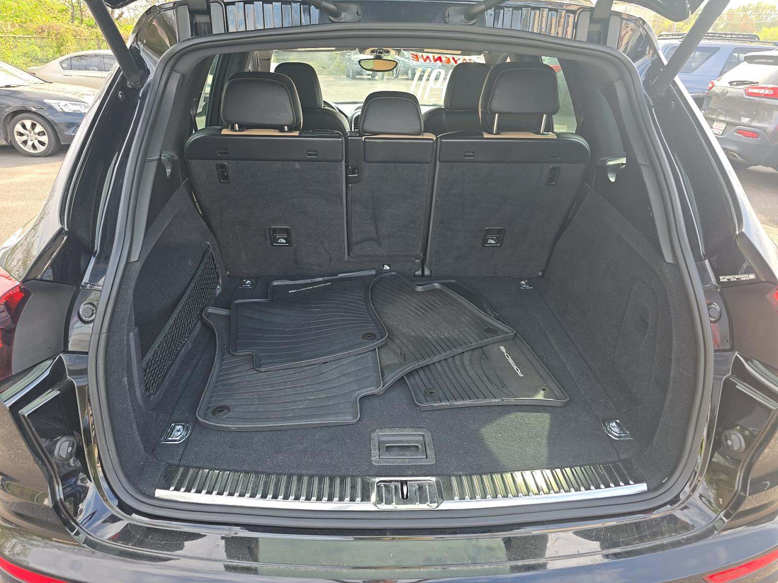 PORSCHE CAYENNE - 10