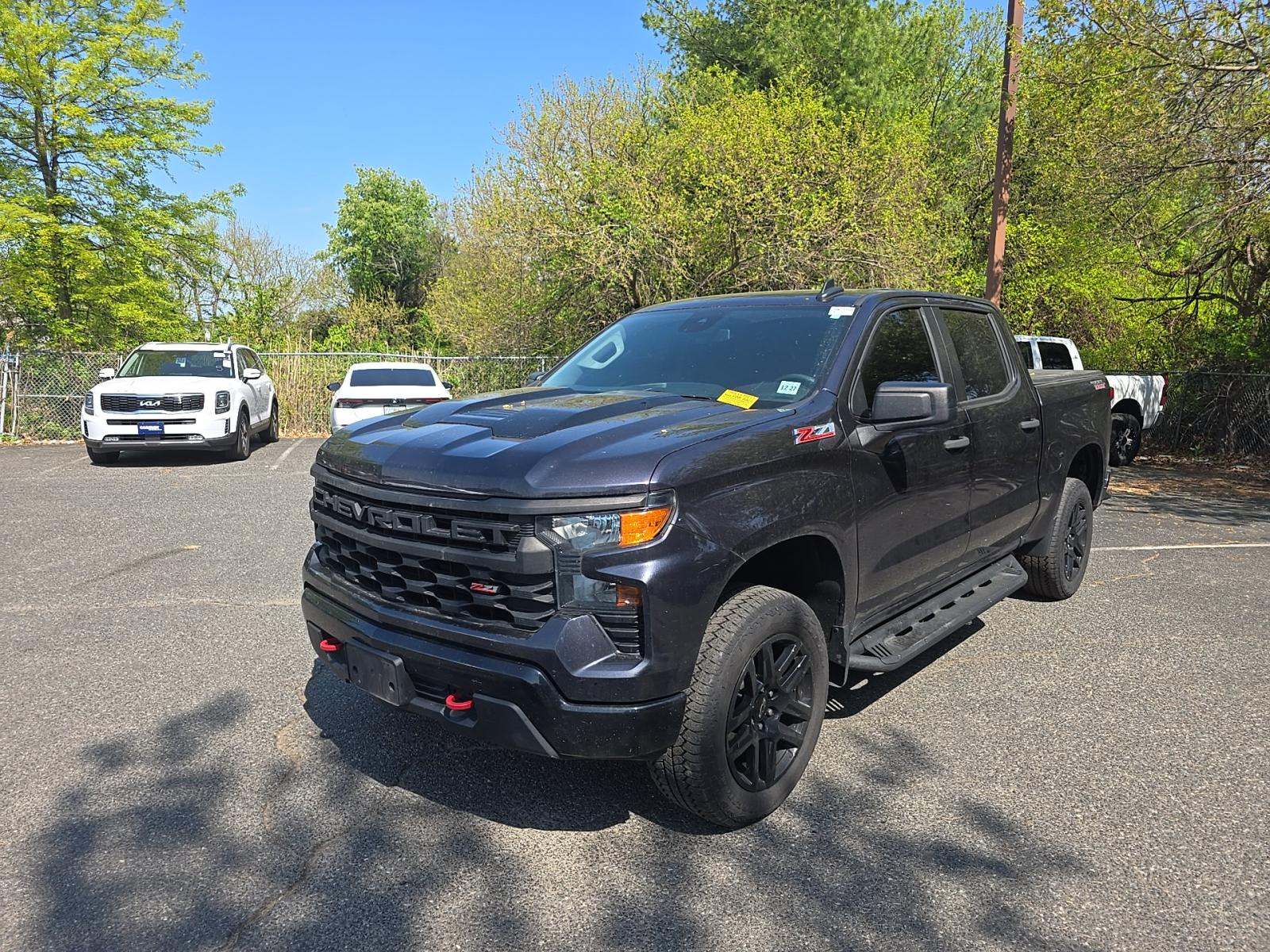 CHEVROLET SILVERADO - 1