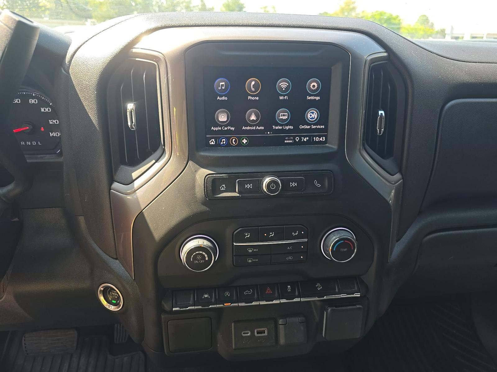 CHEVROLET SILVERADO - 10