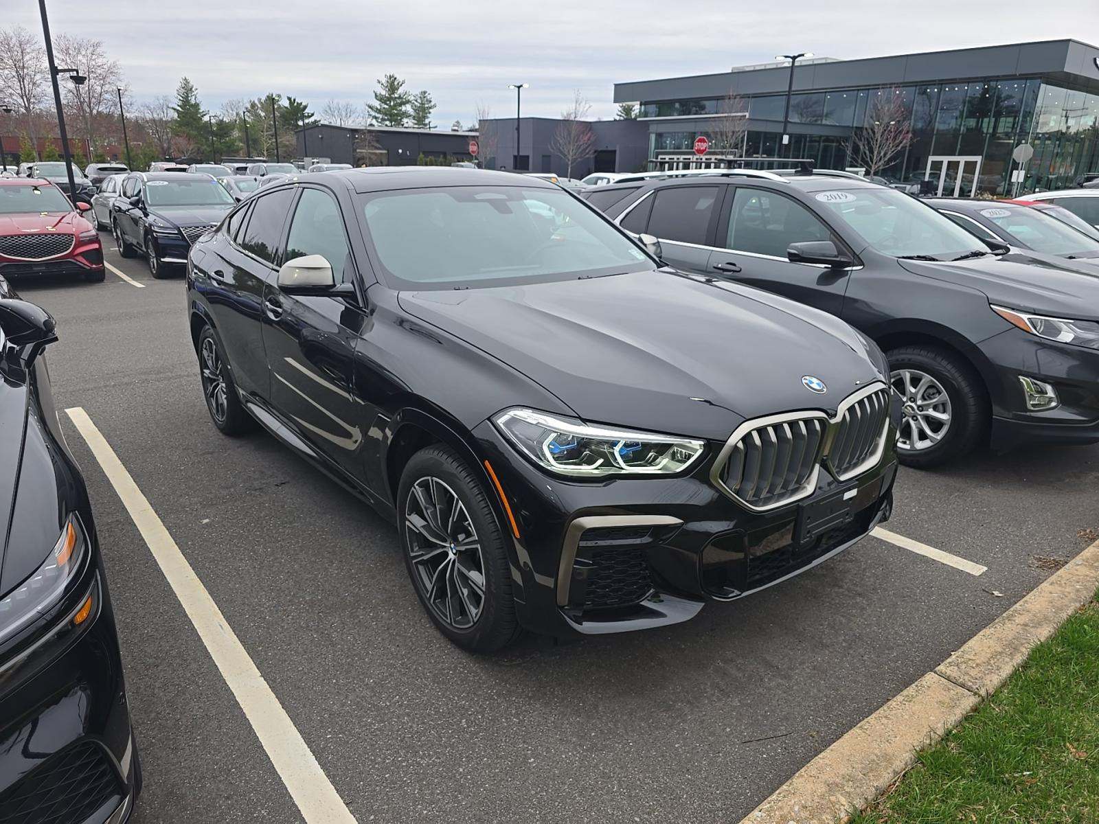 2023 BMW X6 M50i AWD