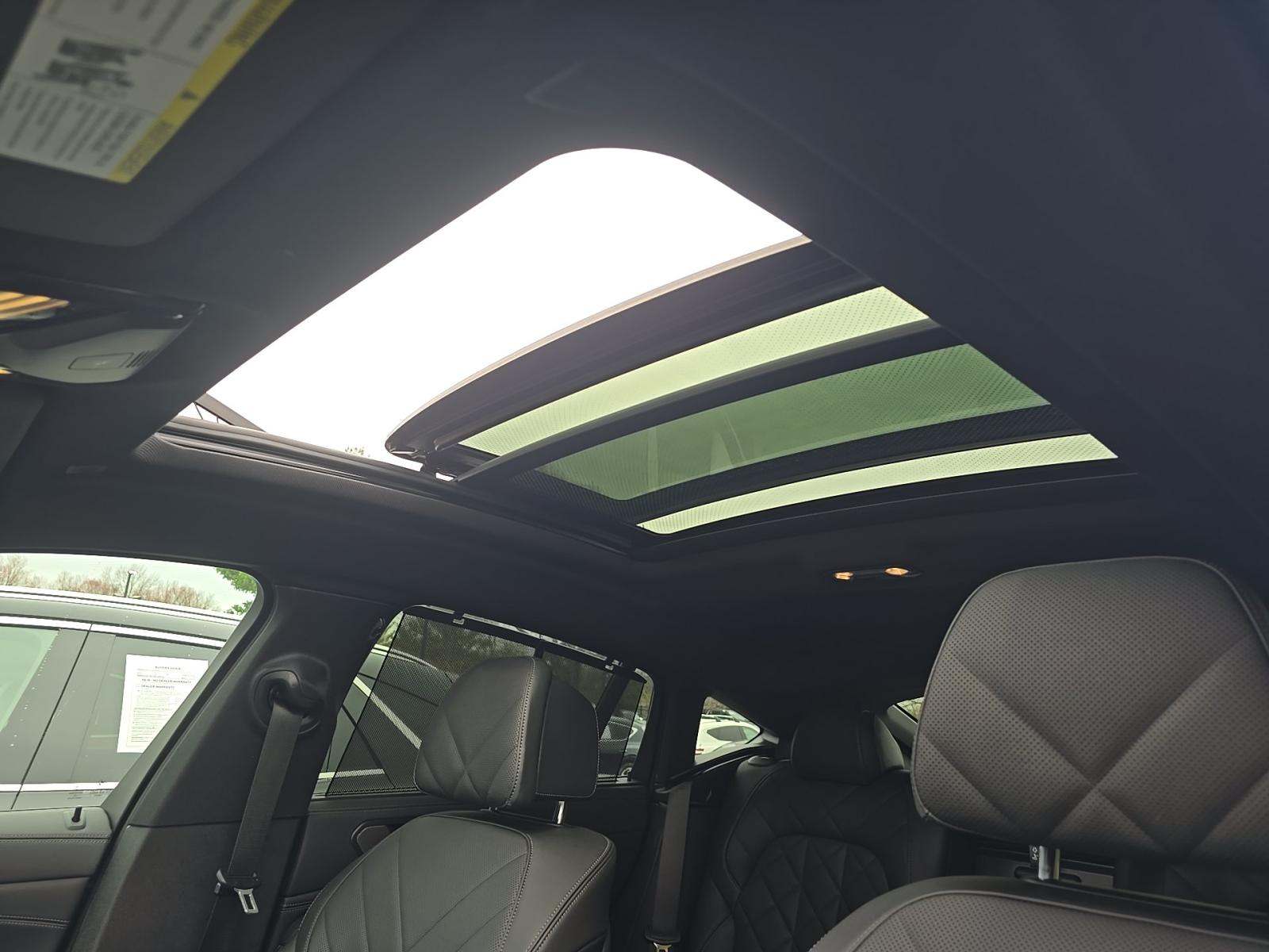 2023 BMW X6 M50i AWD