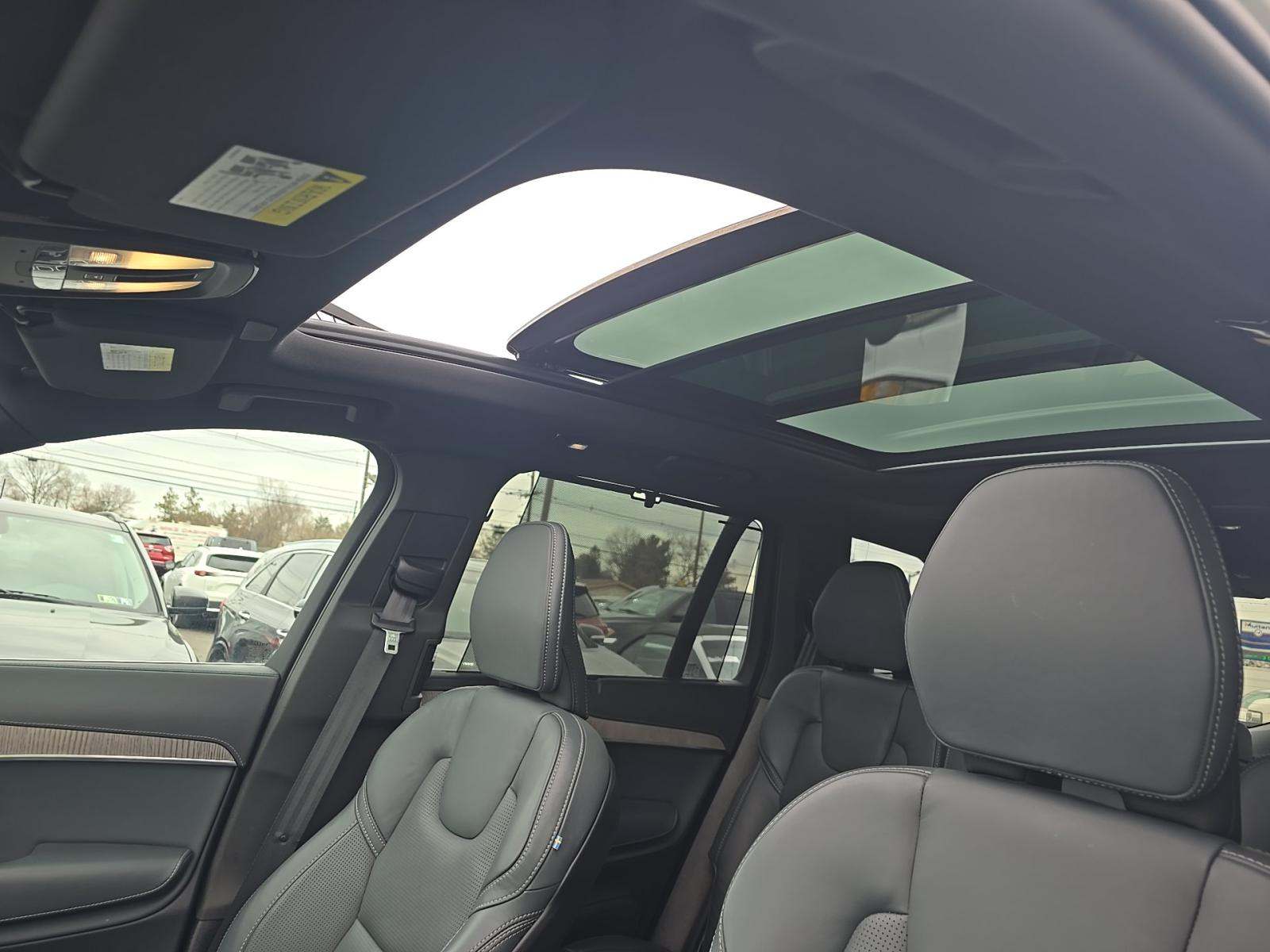 2023 Volvo XC90 Recharge T8 Ultimate AWD