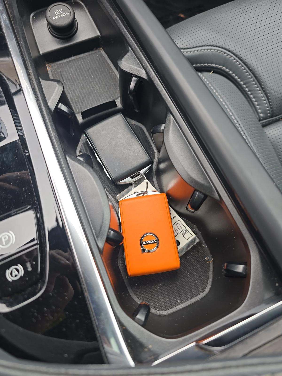 2023 Volvo XC90 Recharge T8 Ultimate AWD