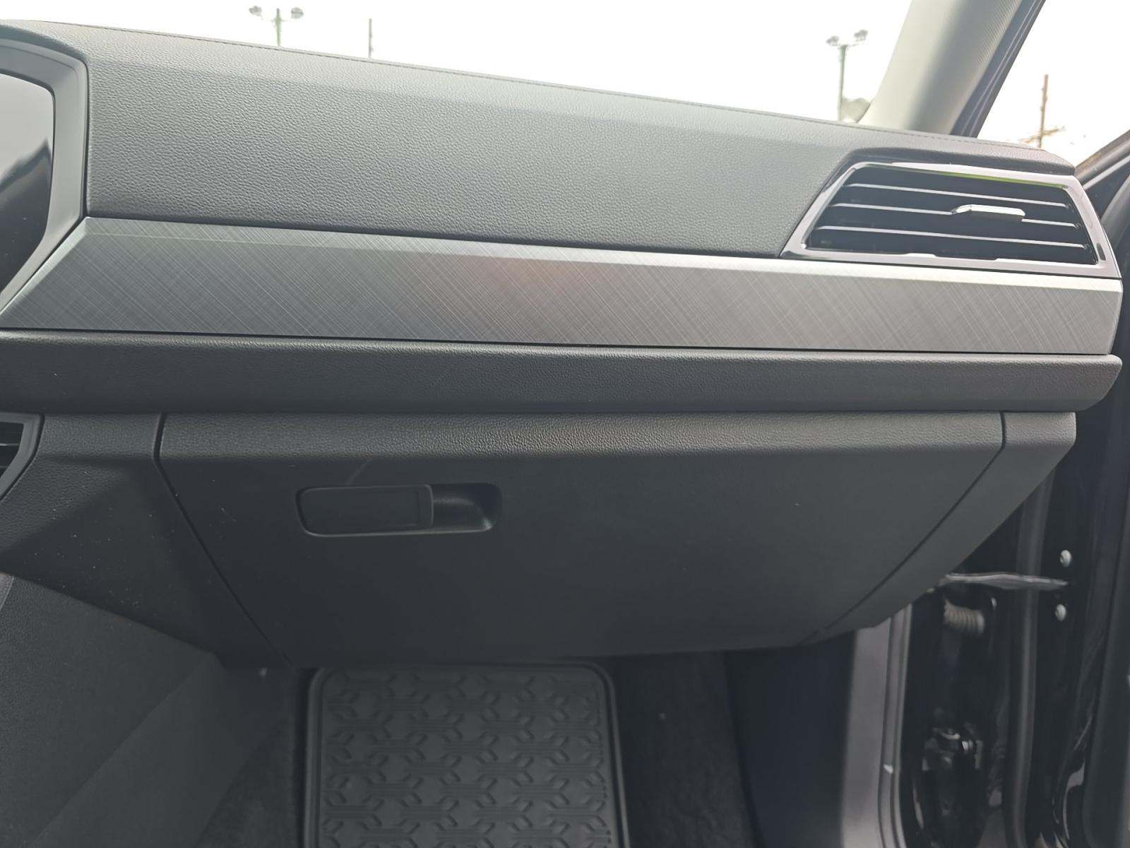 2023 Volkswagen Jetta 1.5T SE FWD