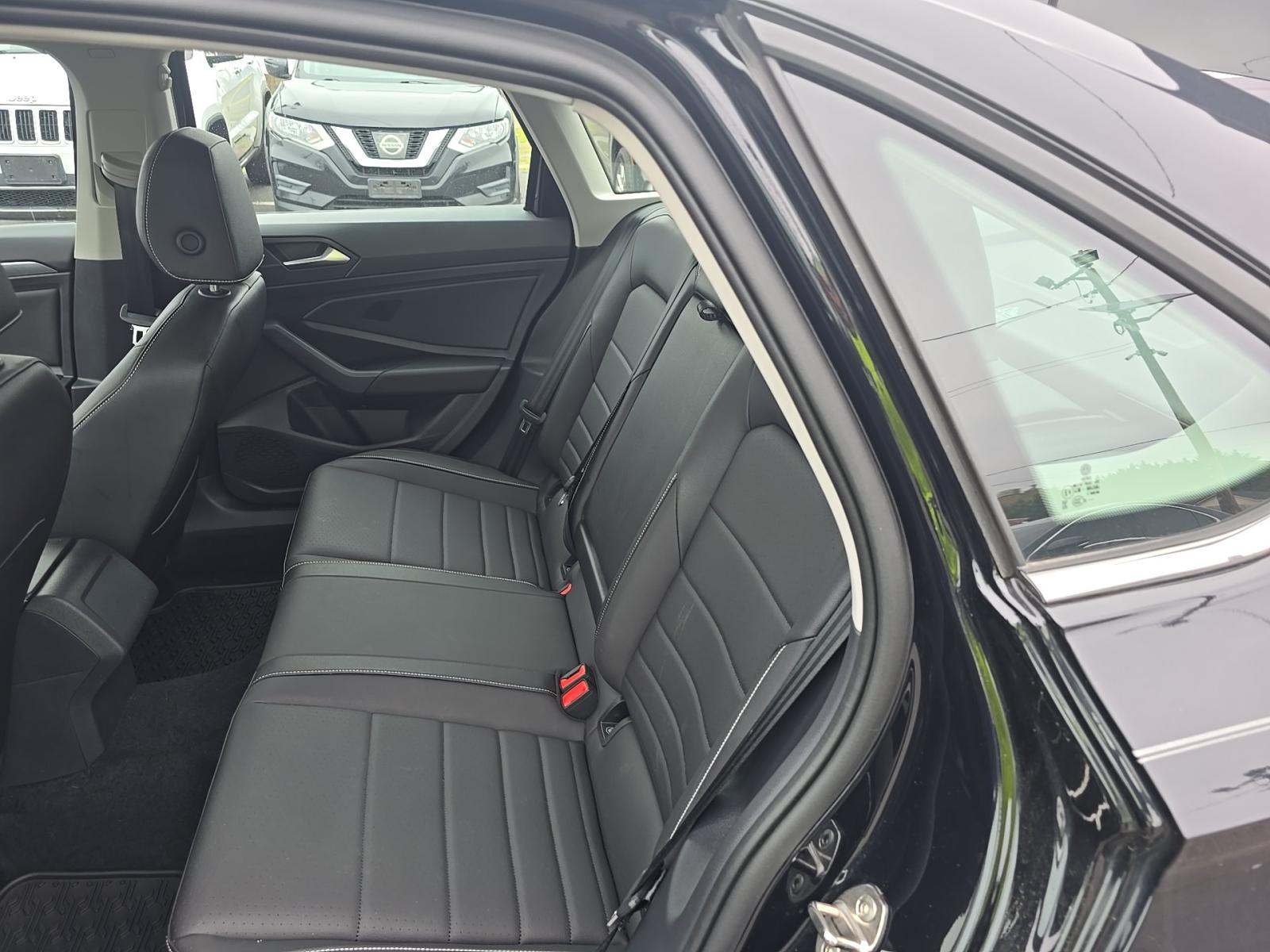 2023 Volkswagen Jetta 1.5T SE FWD