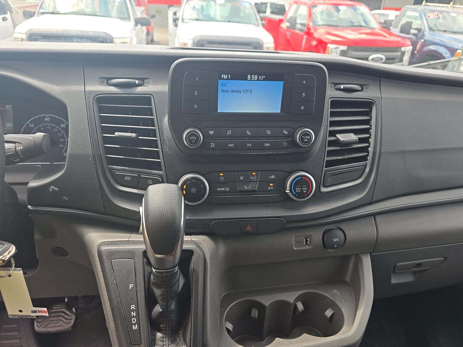 FORD TRANSIT 250 - 10