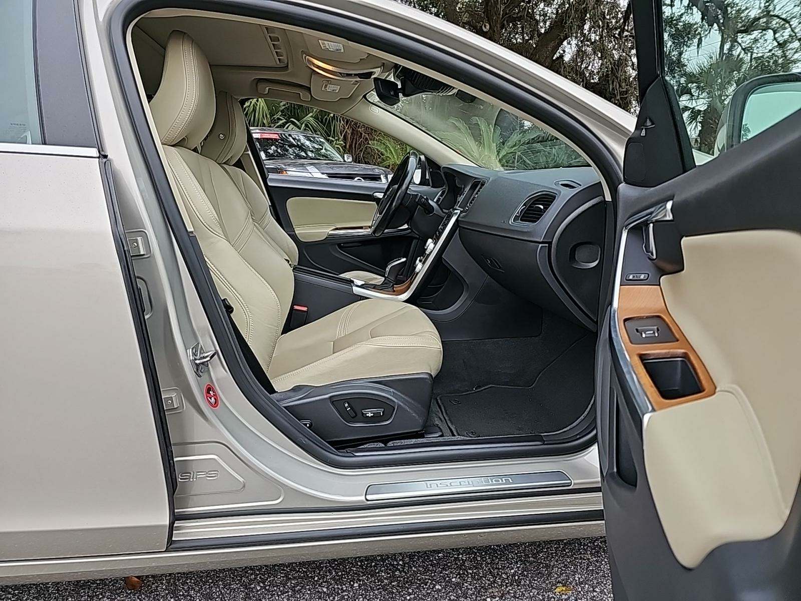 2018 Volvo S60 T5 Inscription Platinum AWD