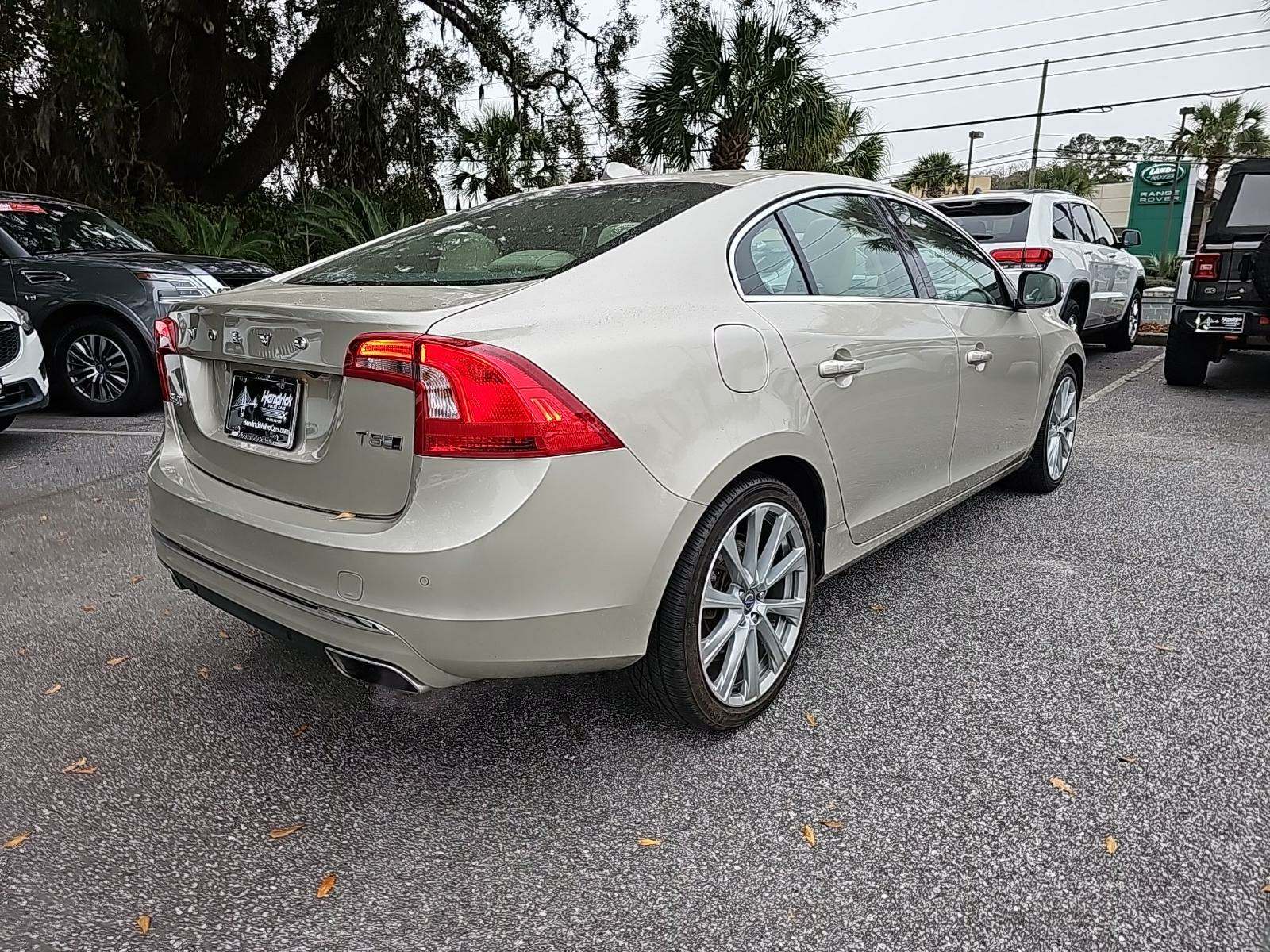 2018 Volvo S60 T5 Inscription Platinum AWD