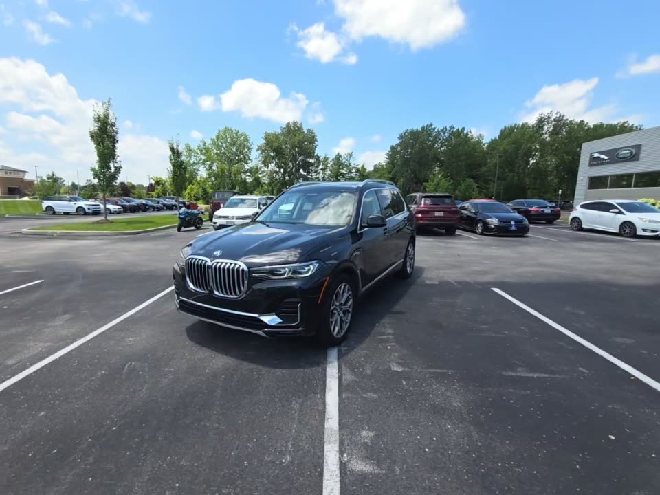 2022 BMW X7 xDrive40i AWD