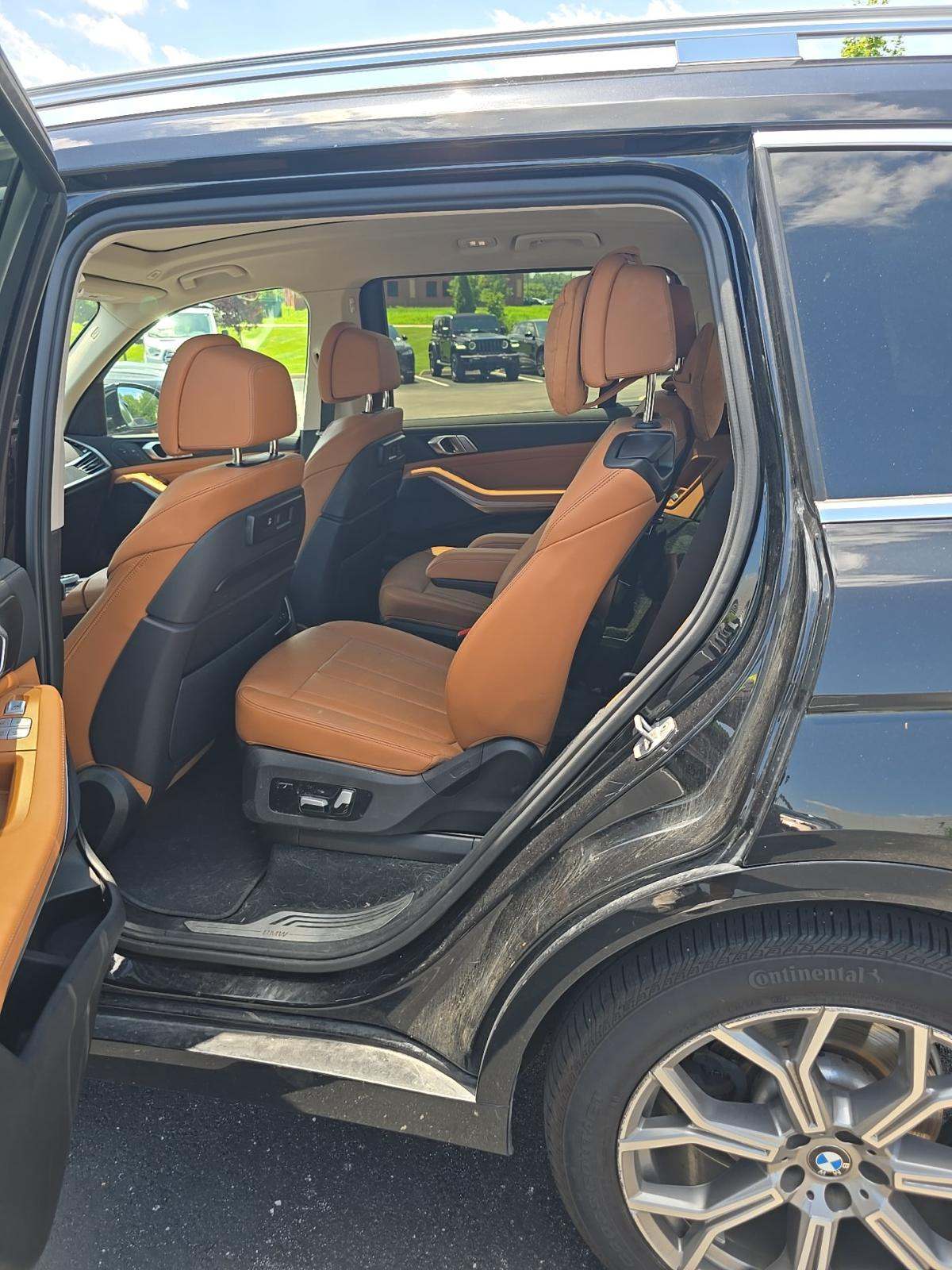 2022 BMW X7 xDrive40i AWD