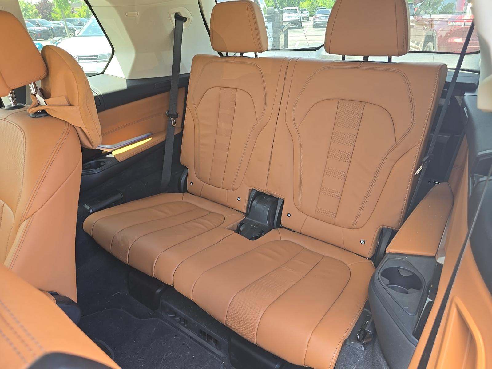 2022 BMW X7 xDrive40i AWD