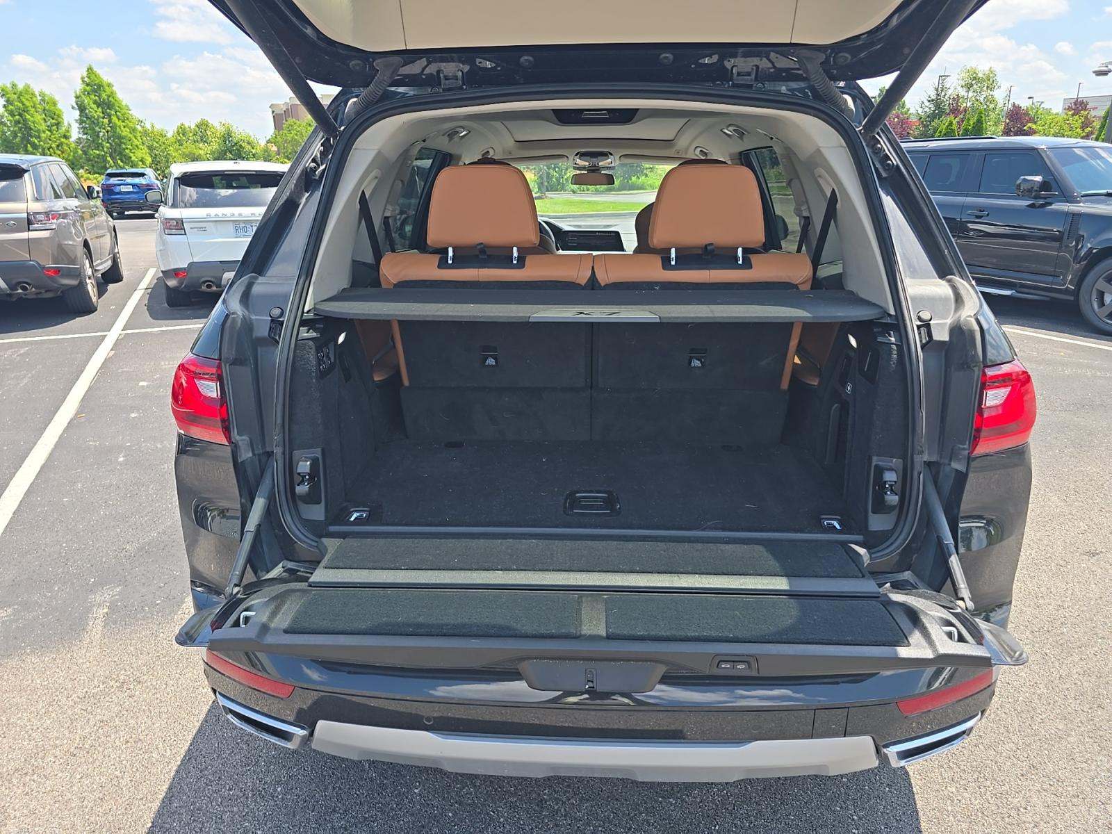 2022 BMW X7 xDrive40i AWD