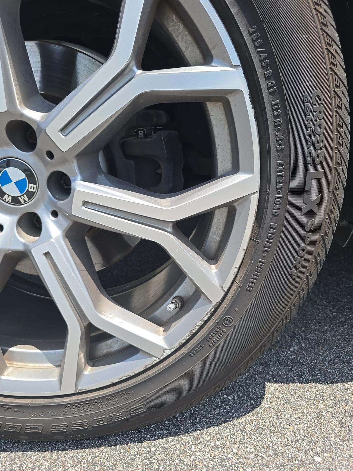 2022 BMW X7 xDrive40i AWD