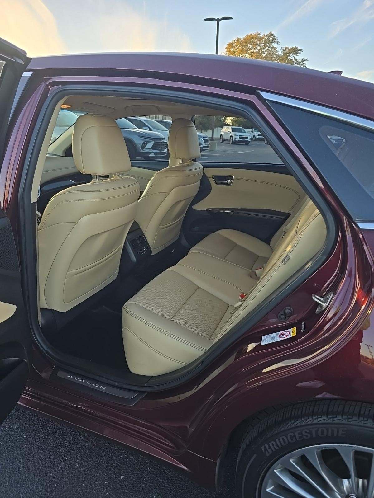 2016 Toyota Avalon Limited FWD