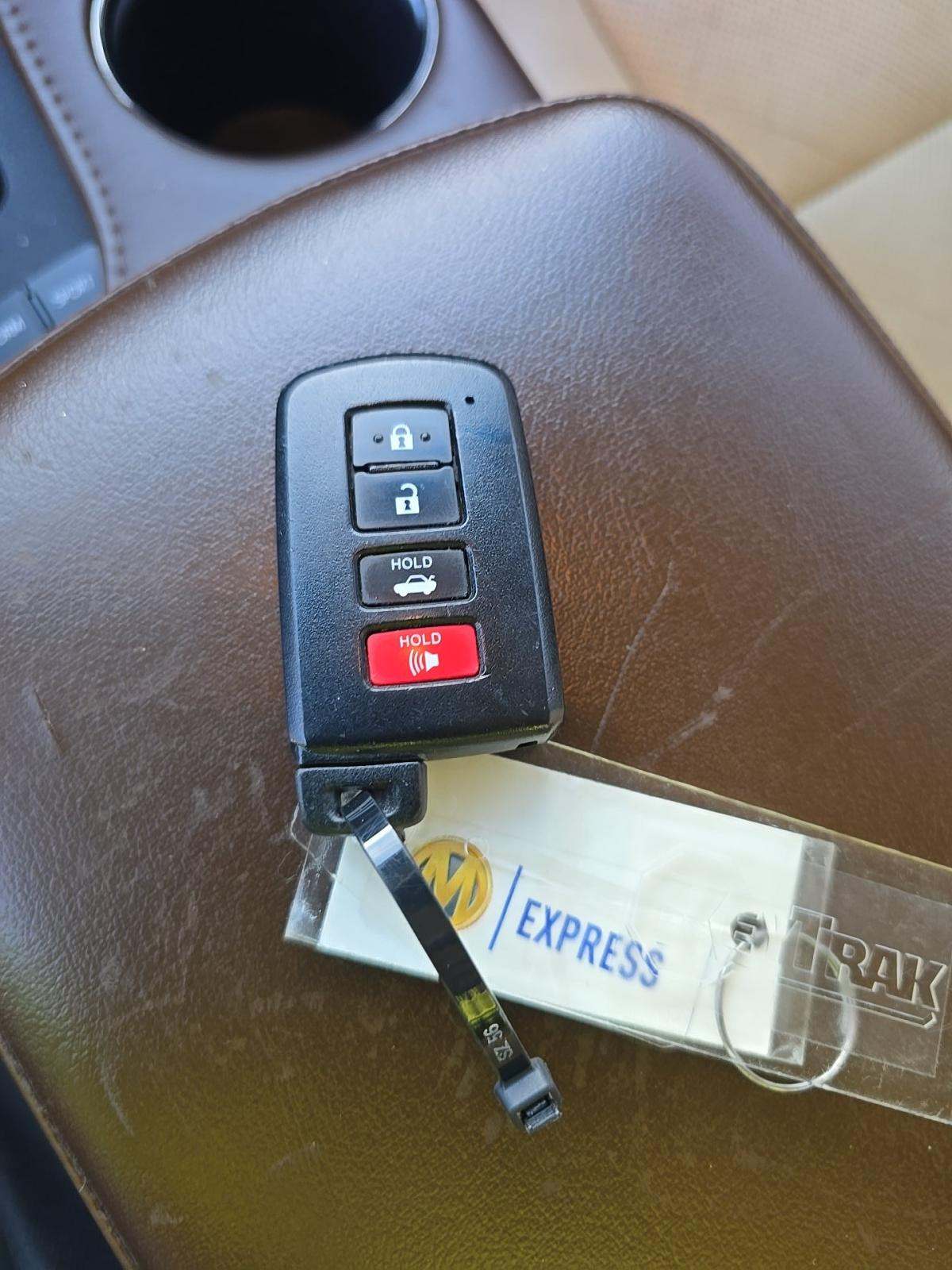 2016 Toyota Avalon Limited FWD