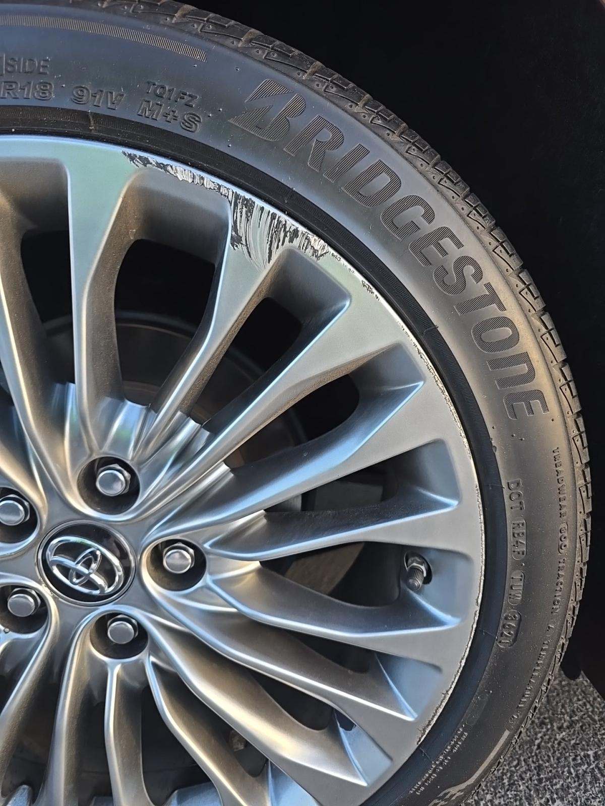 2016 Toyota Avalon Limited FWD