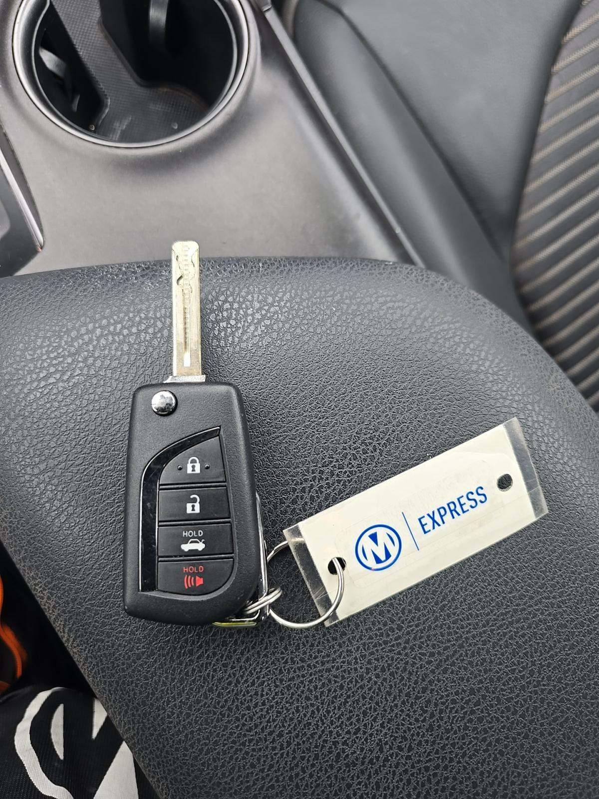 2024 Toyota Camry SE FWD