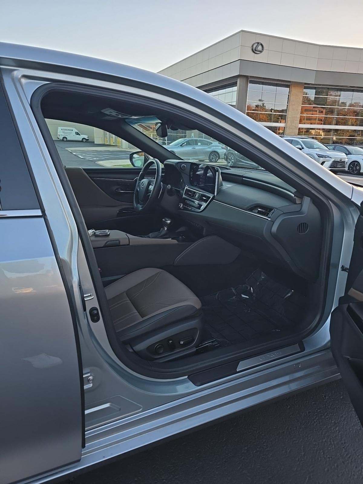 2024 Lexus ES ES 350 Ultra Luxury FWD