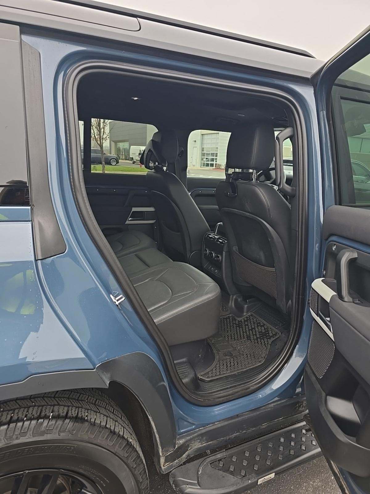 2023 Land Rover Defender 110 30th Anniversary Edition AWD