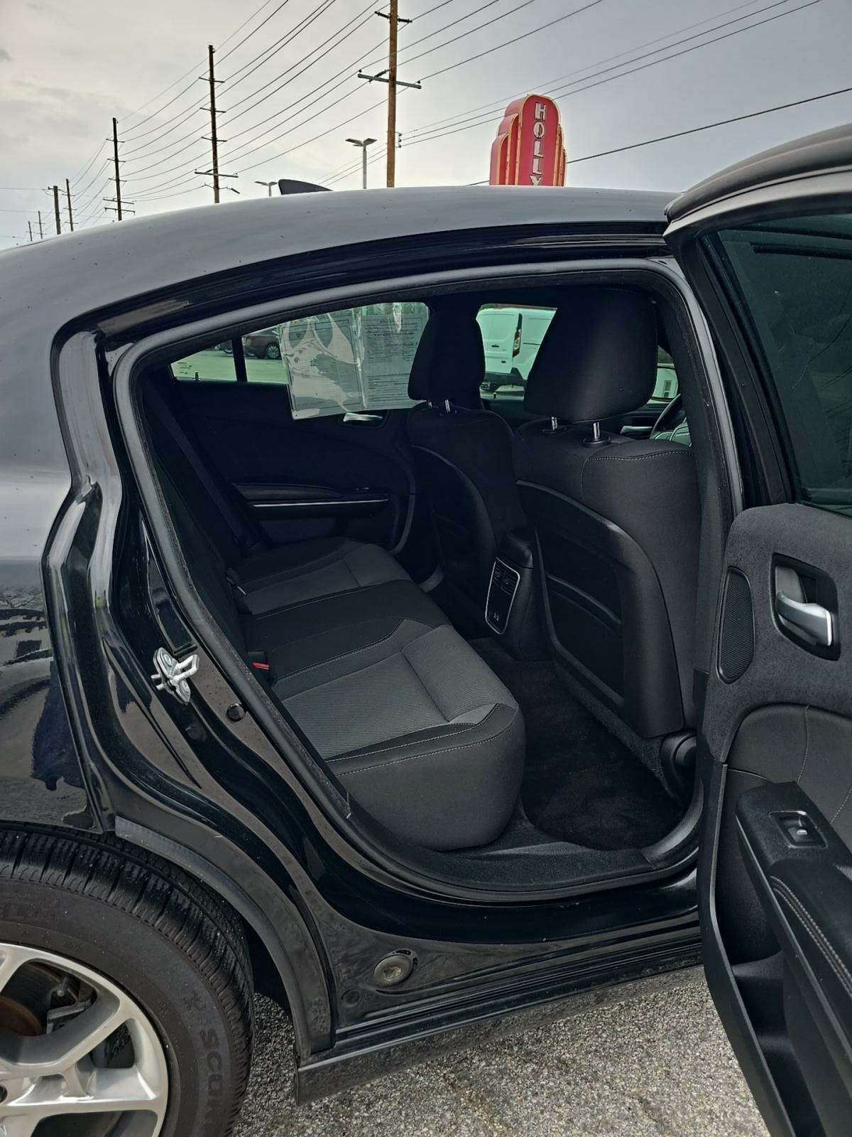 2016 Dodge Charger SXT AWD