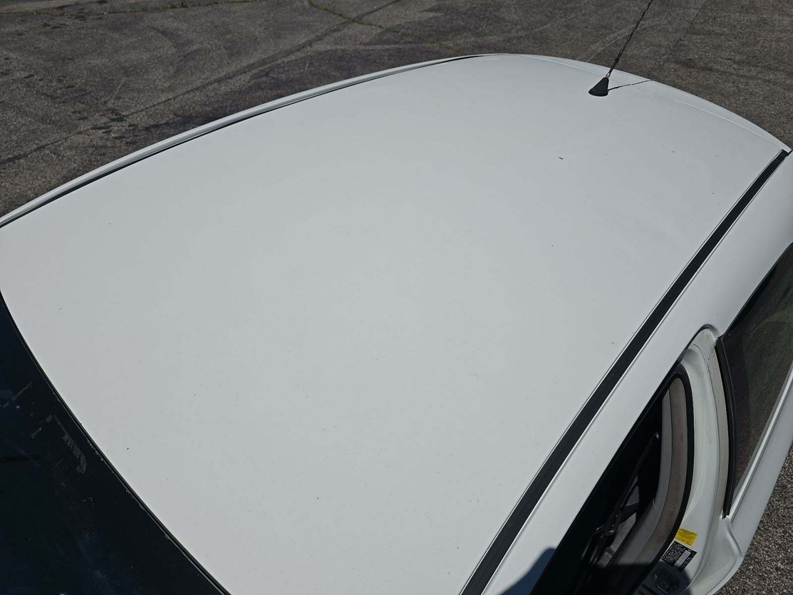 2010 Toyota Yaris Base FWD