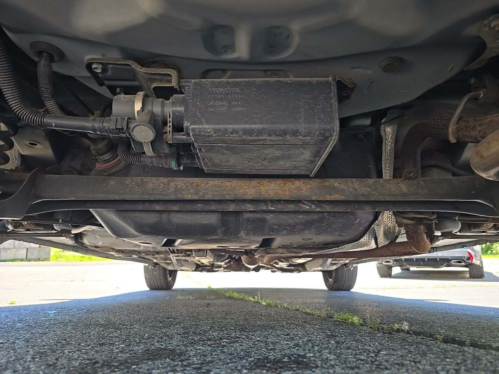 2010 Toyota Yaris Base FWD